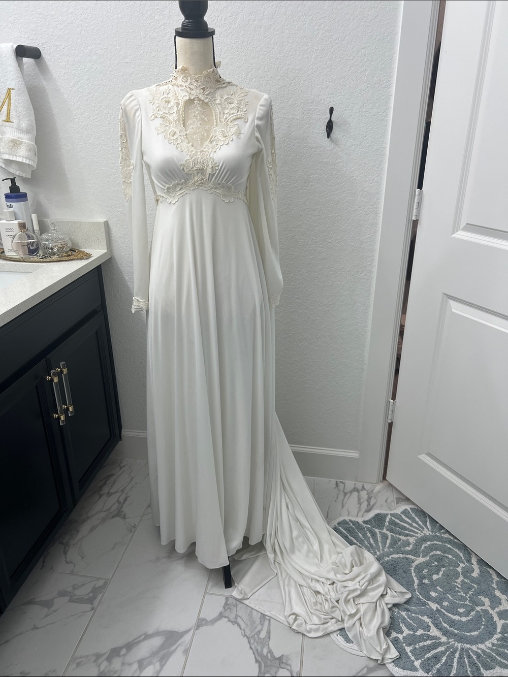1970s Vintage Ivory Lace High-Neck Maxi Dress with Cape/Train